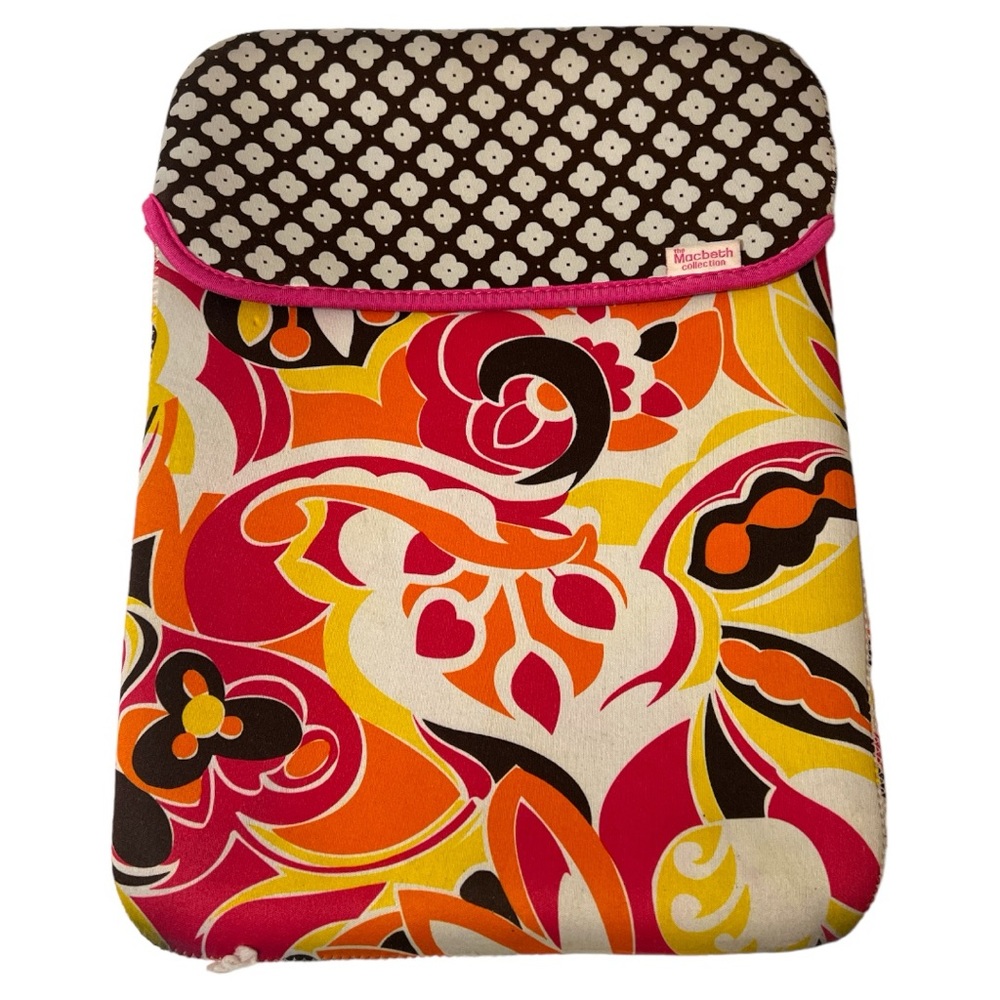 The Macbeth Collection reversible soft tablet sleeve‎ 15 x 11